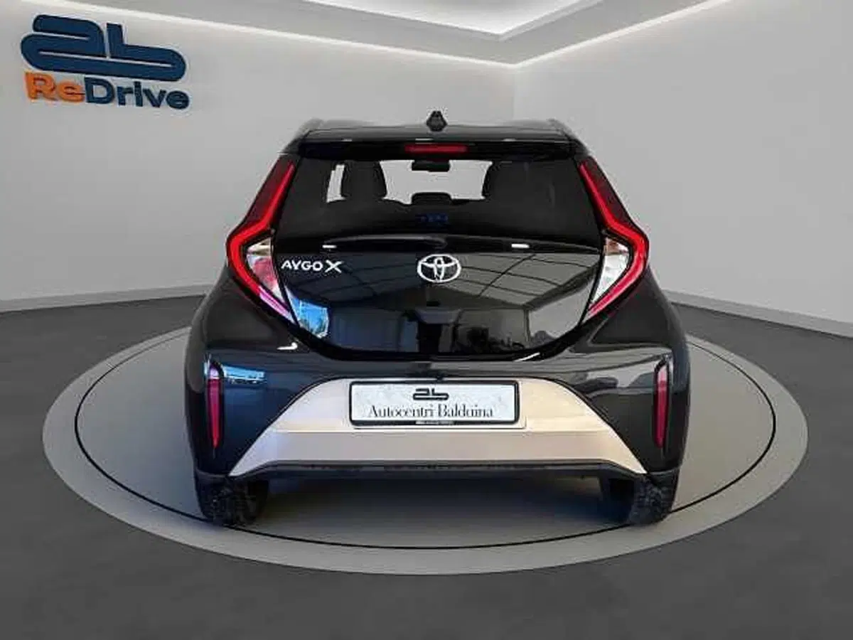 Toyota Aygo X usata a Roma (5)