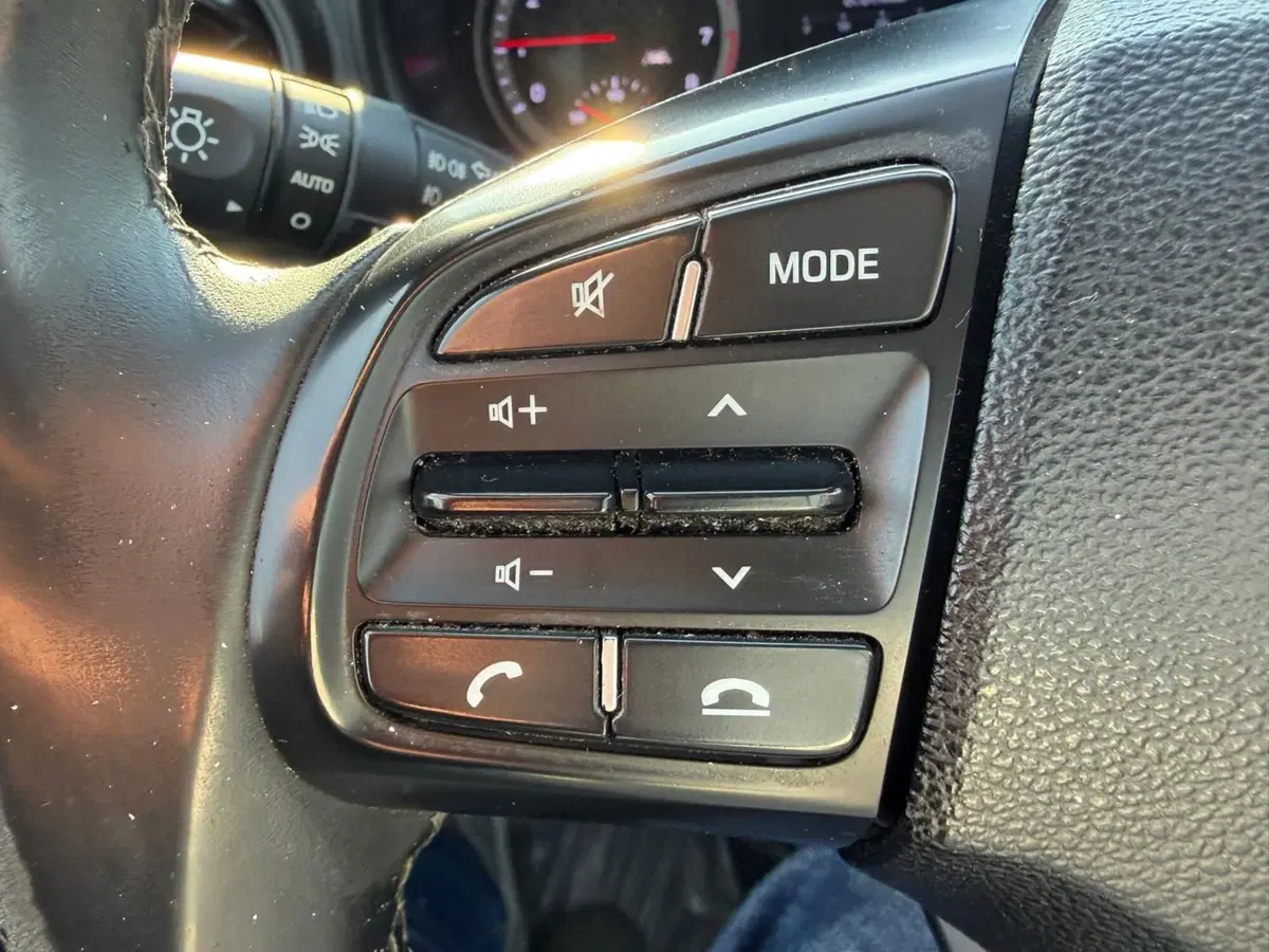Hyundai i10 usata a La Spezia (18)