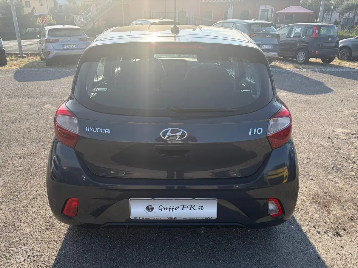 Hyundai i10 usata a La Spezia (6)