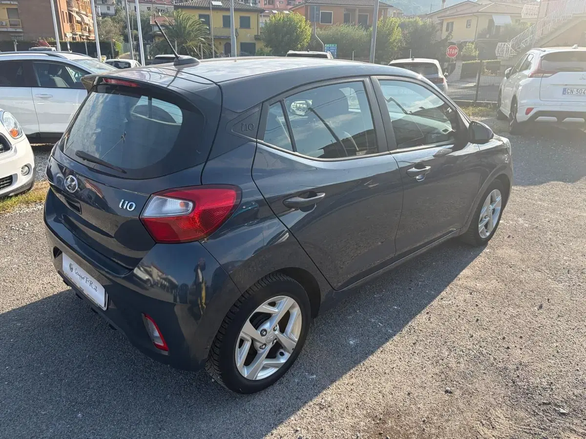 Hyundai i10 usata a La Spezia (7)