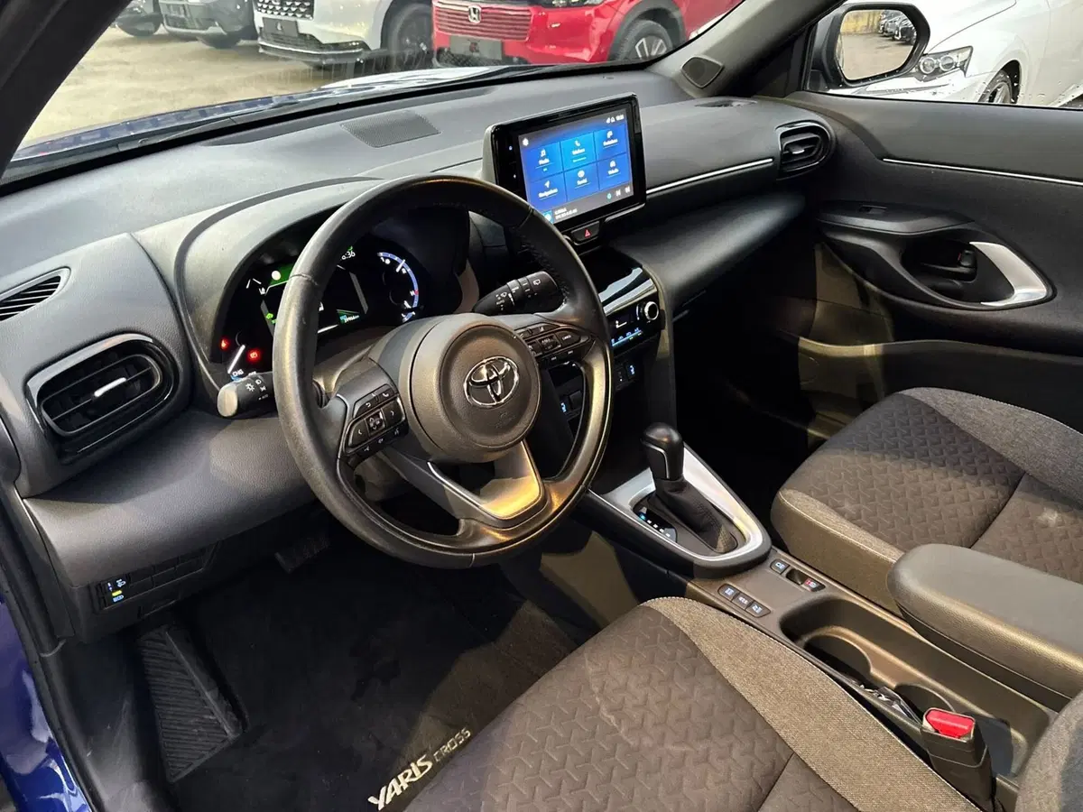 Toyota Yaris Cross usata a Modena (11)