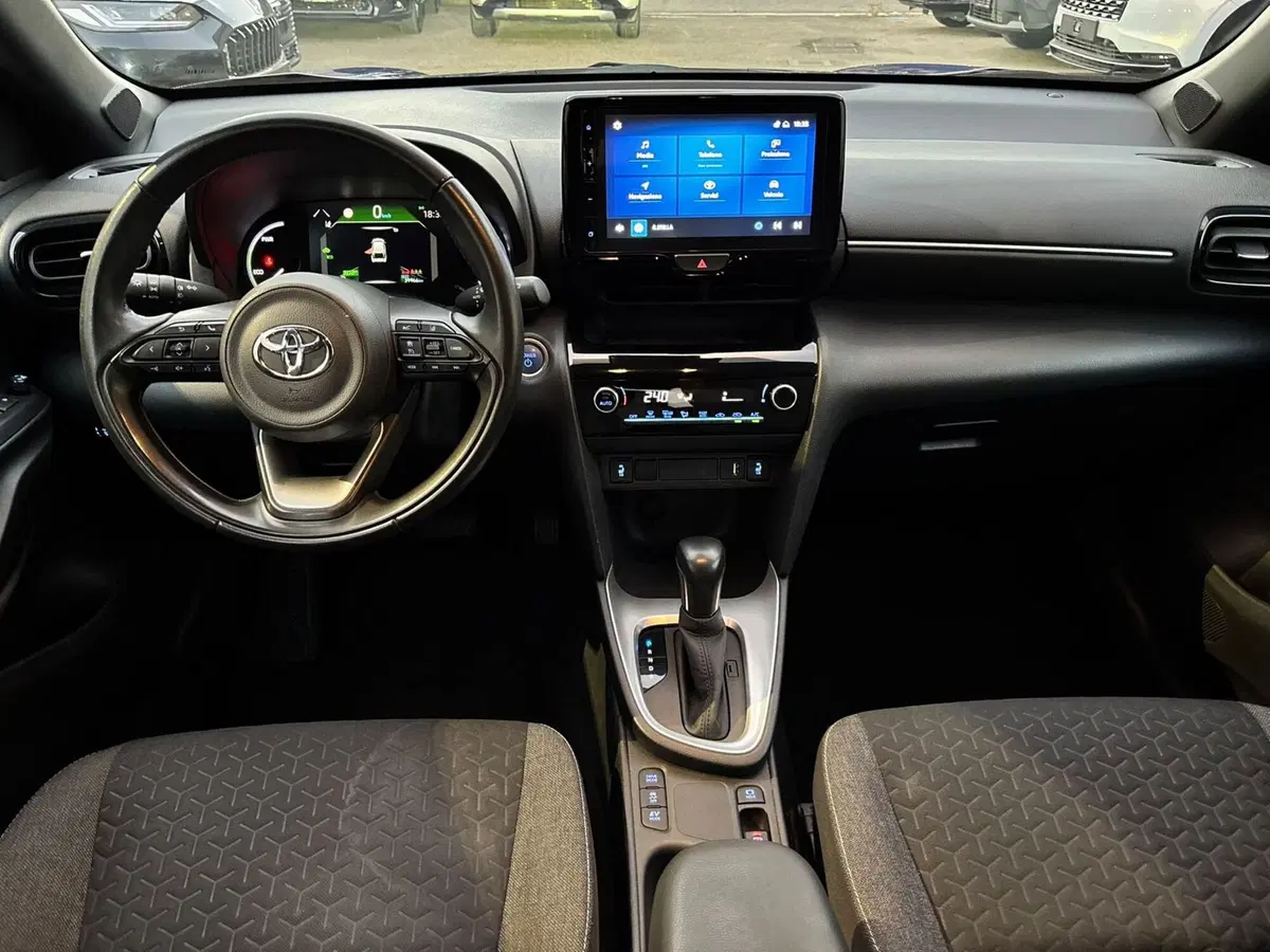 Toyota Yaris Cross usata a Modena (12)