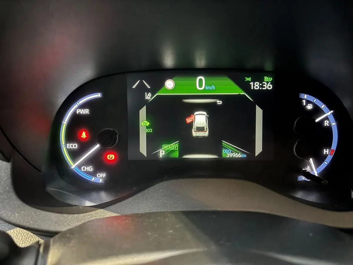 Toyota Yaris Cross usata a Modena (9)