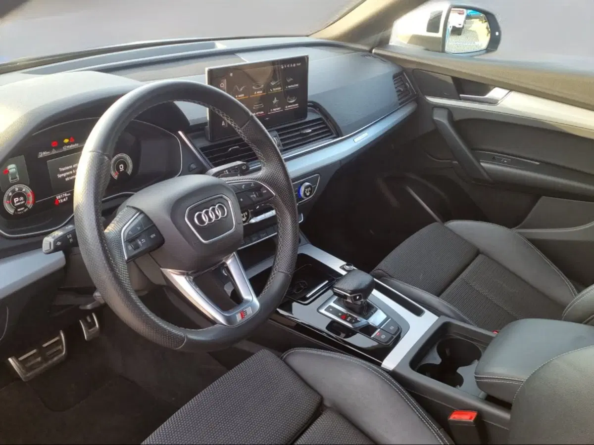 Audi Q5 Sportback usata a Livorno (14)