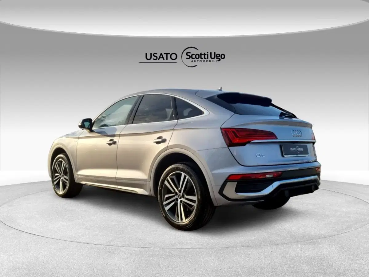 Audi Q5 Sportback usata a Livorno (4)