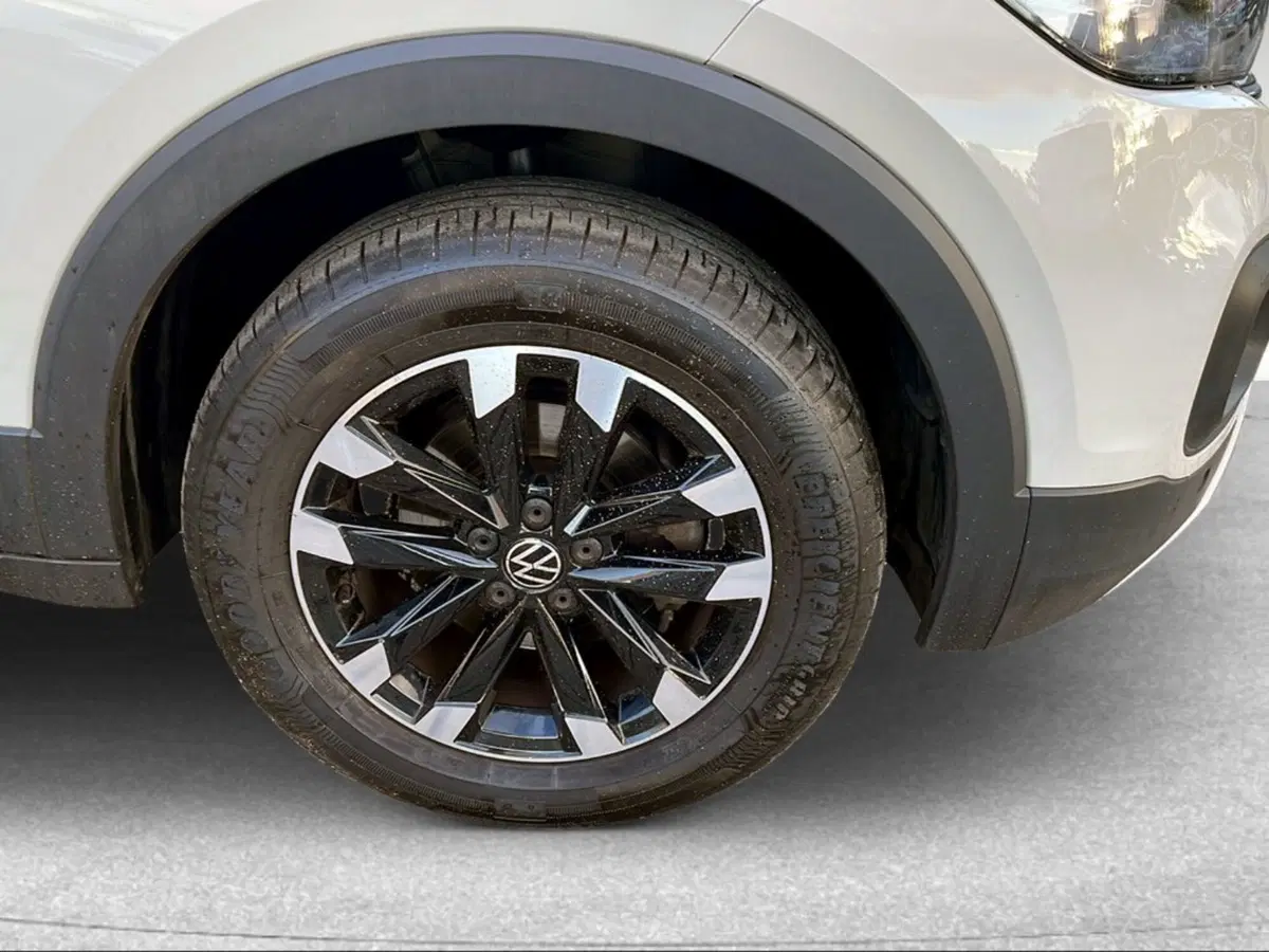 Volkswagen T-Cross usata a Pisa (14)
