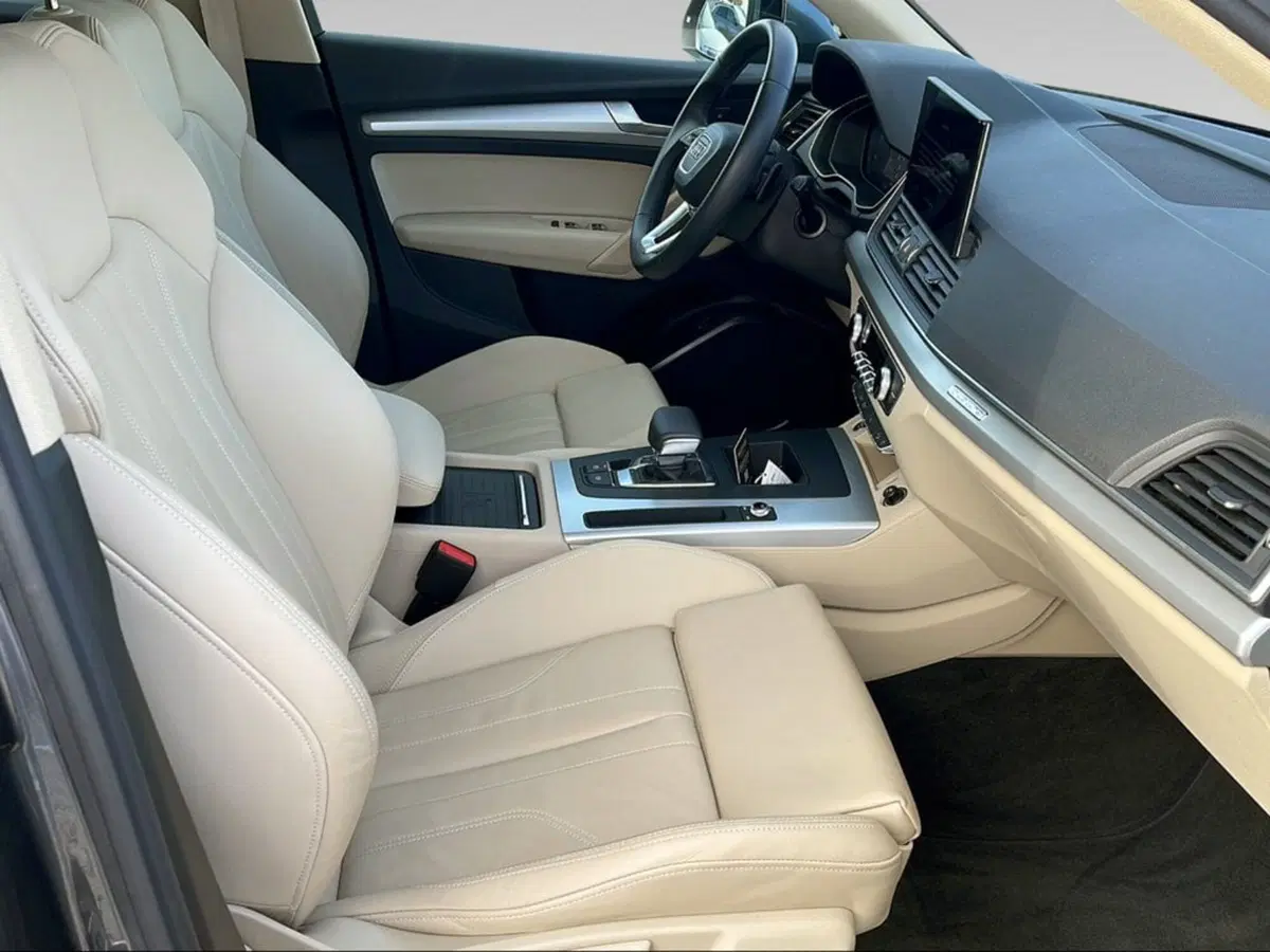 Audi Q5 Sportback usata a Livorno (14)
