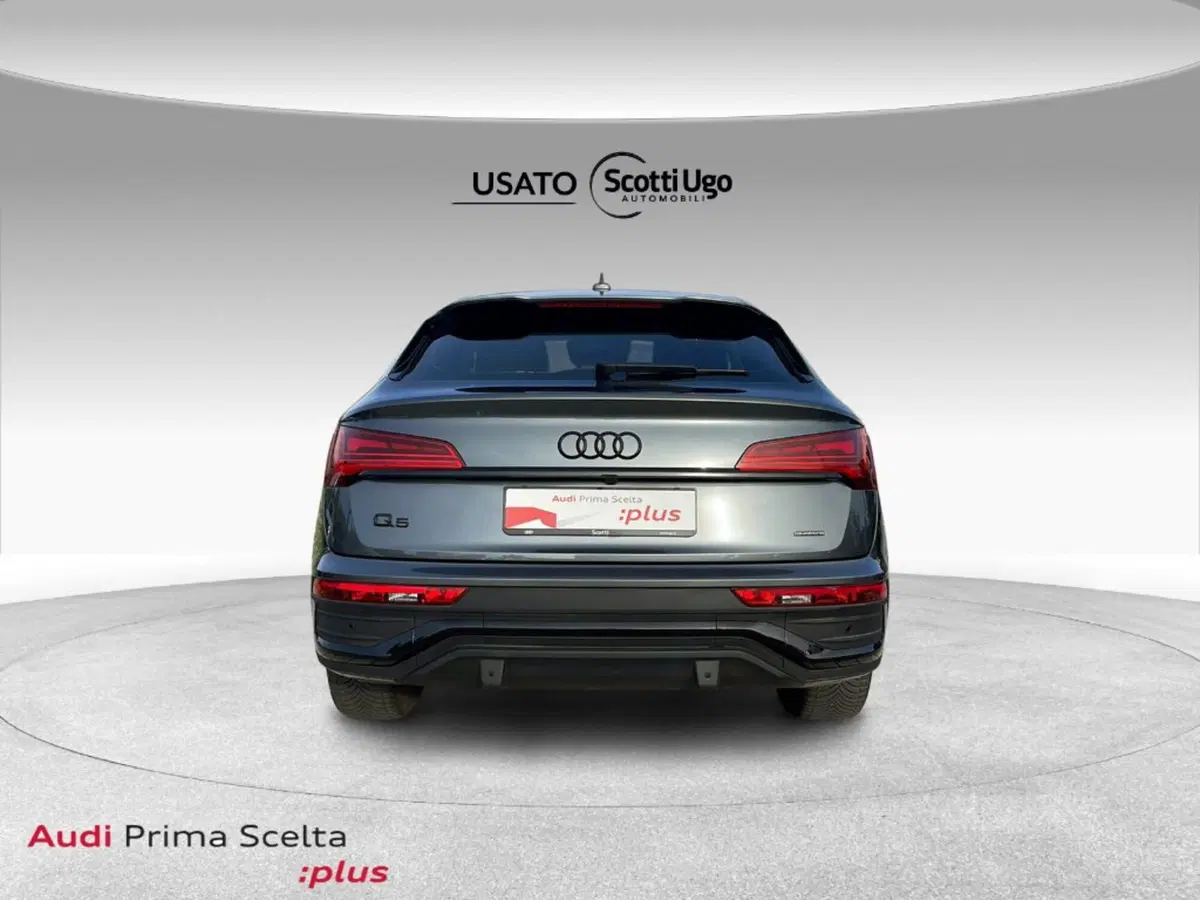 Audi Q5 Sportback usata a Livorno (4)