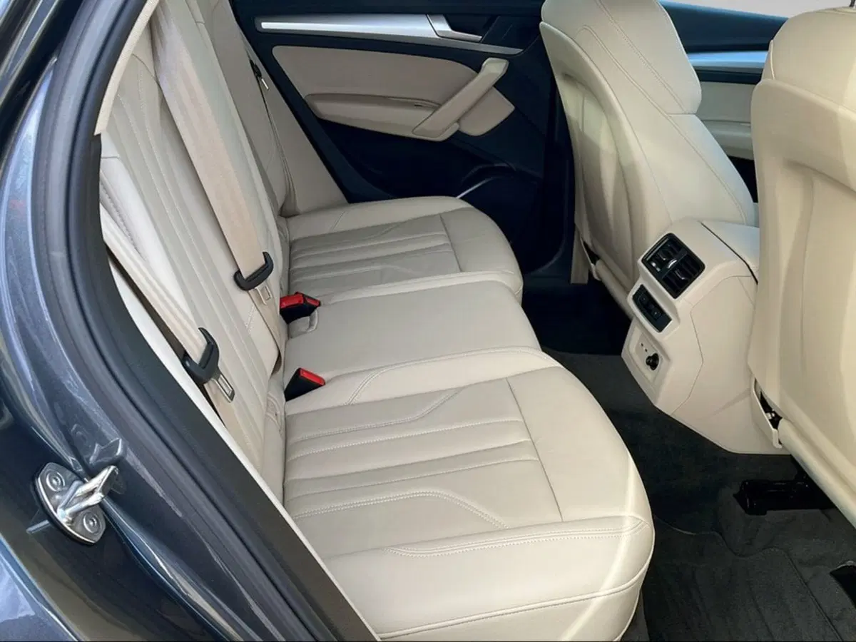 Audi Q5 Sportback usata a Livorno (7)