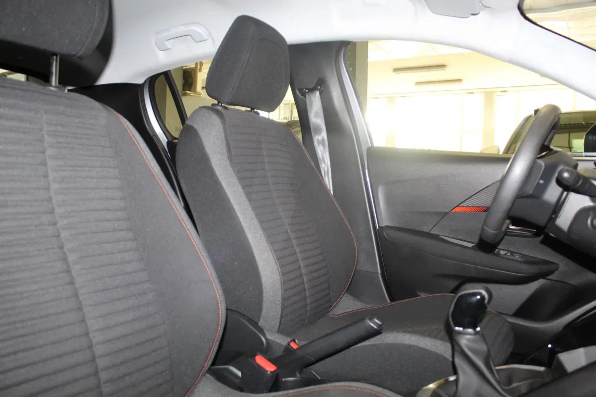 Peugeot 208 usata a Cremona (9)