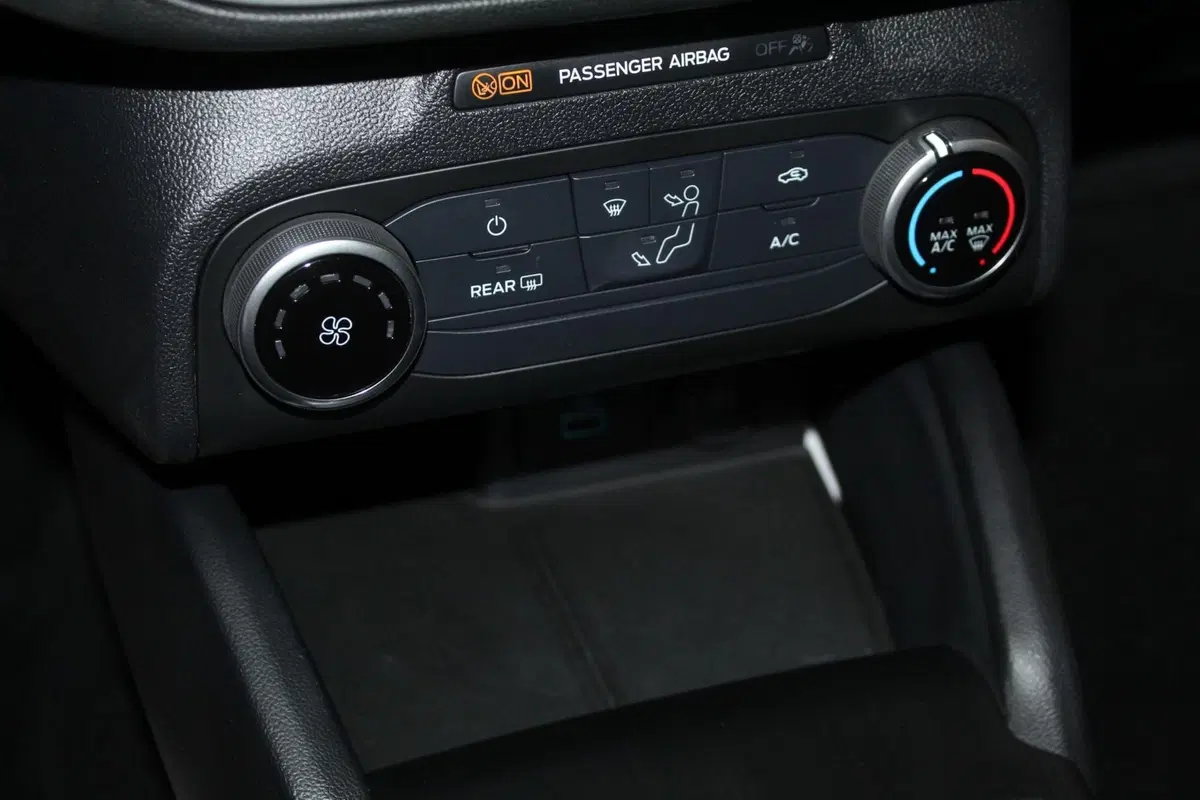 Ford Focus Station Wagon usata a Cremona (14)