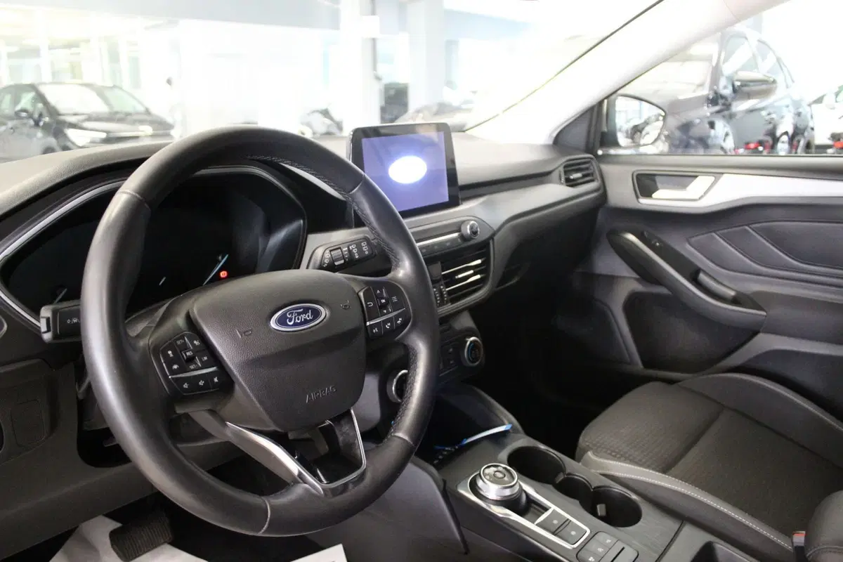 Ford Focus Station Wagon usata a Cremona (8)