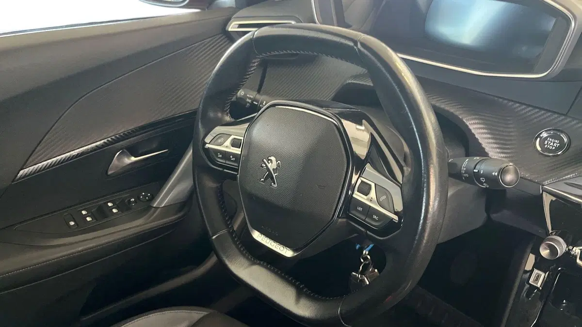 Peugeot 2008 usata a Catania (7)