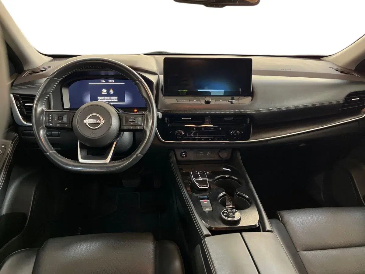 Nissan X-Trail usata a Bari (8)