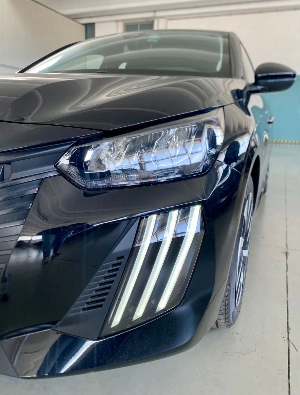 Peugeot 208 usata a Bari (5)