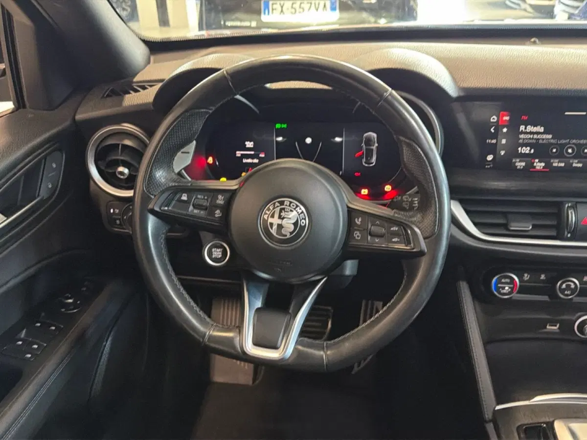 Alfa Romeo Stelvio usata a Pisa (10)