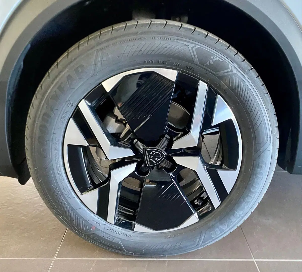 Peugeot 2008 usata a Bari (4)