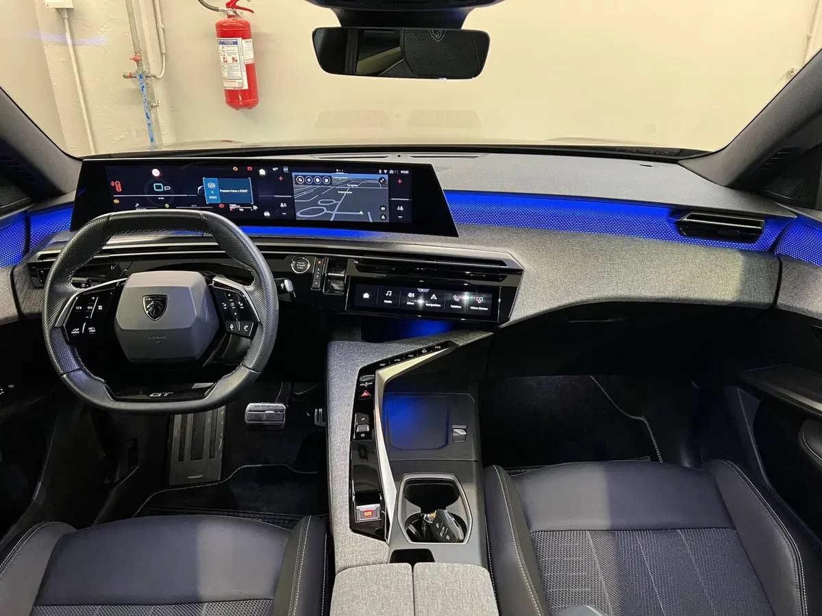Peugeot 3008 usata a Bari (19)