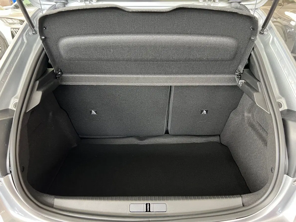 Peugeot 208 usata a Bari (8)