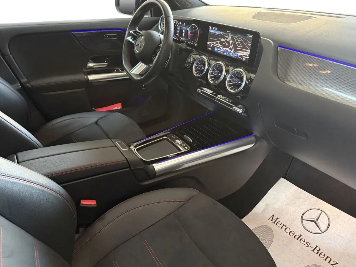 Mercedes-Benz GLA SUV usata a Napoli (14)