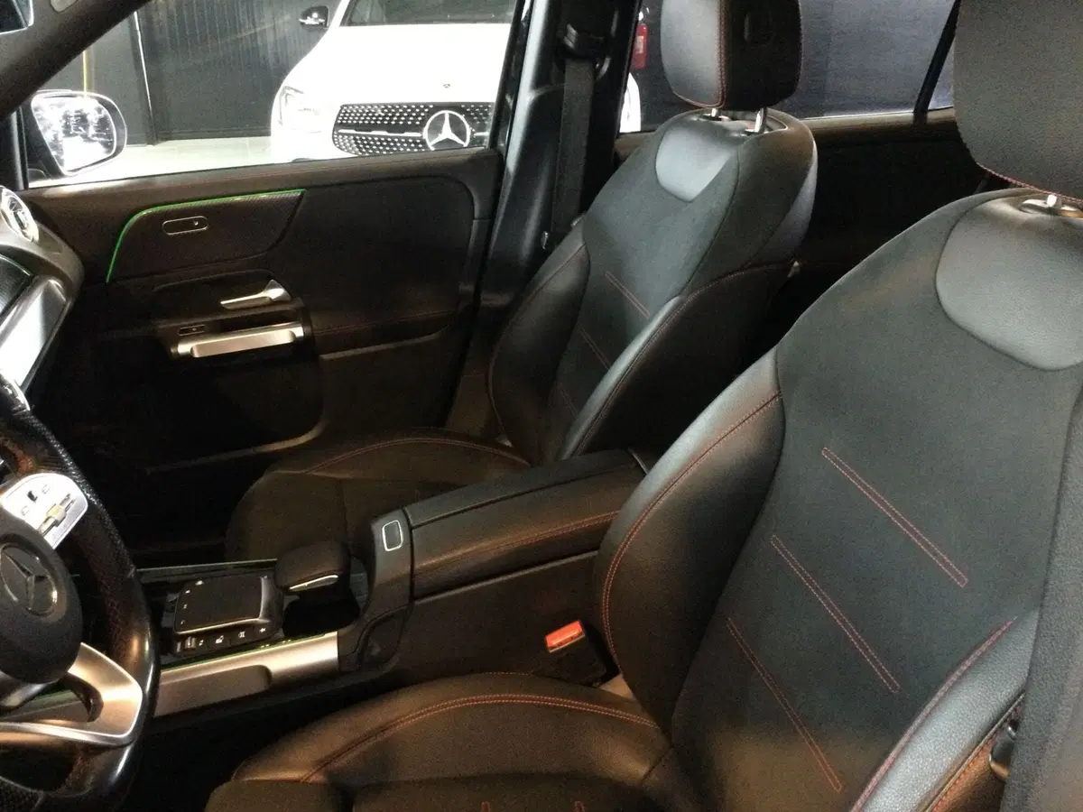Mercedes-Benz GLB usata a Caserta (11)