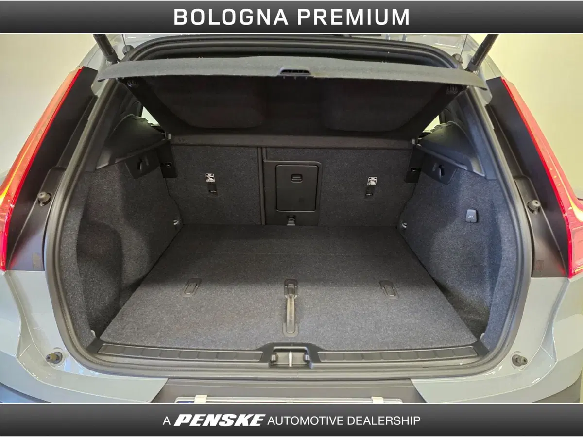 Volvo XC40 usata a Bologna (10)