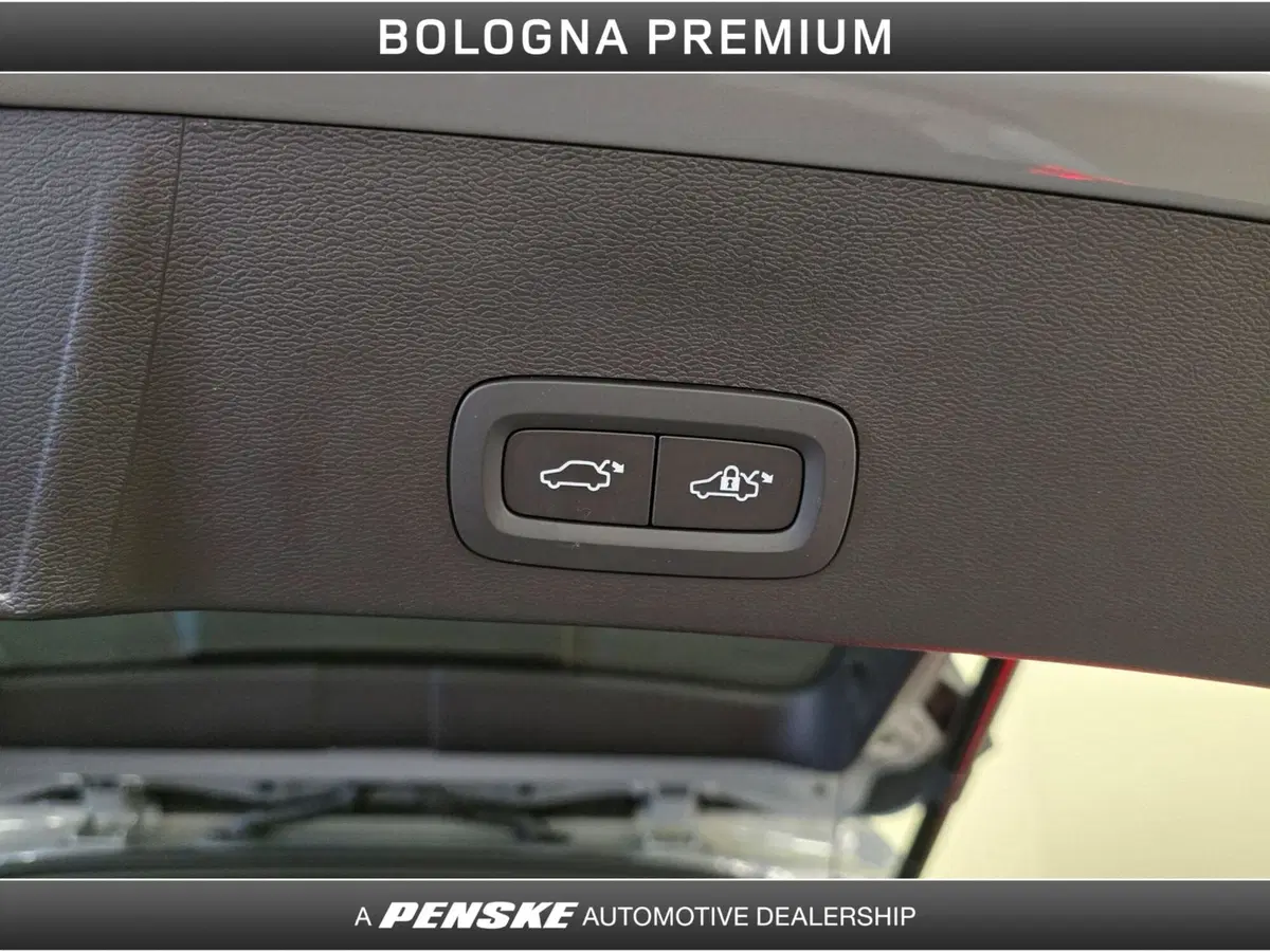 Volvo XC40 usata a Bologna (11)