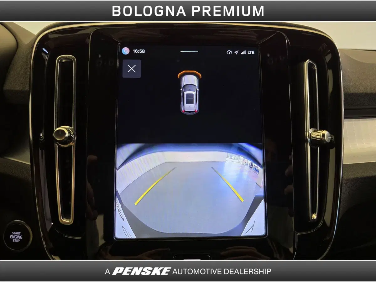 Volvo XC40 usata a Bologna (12)