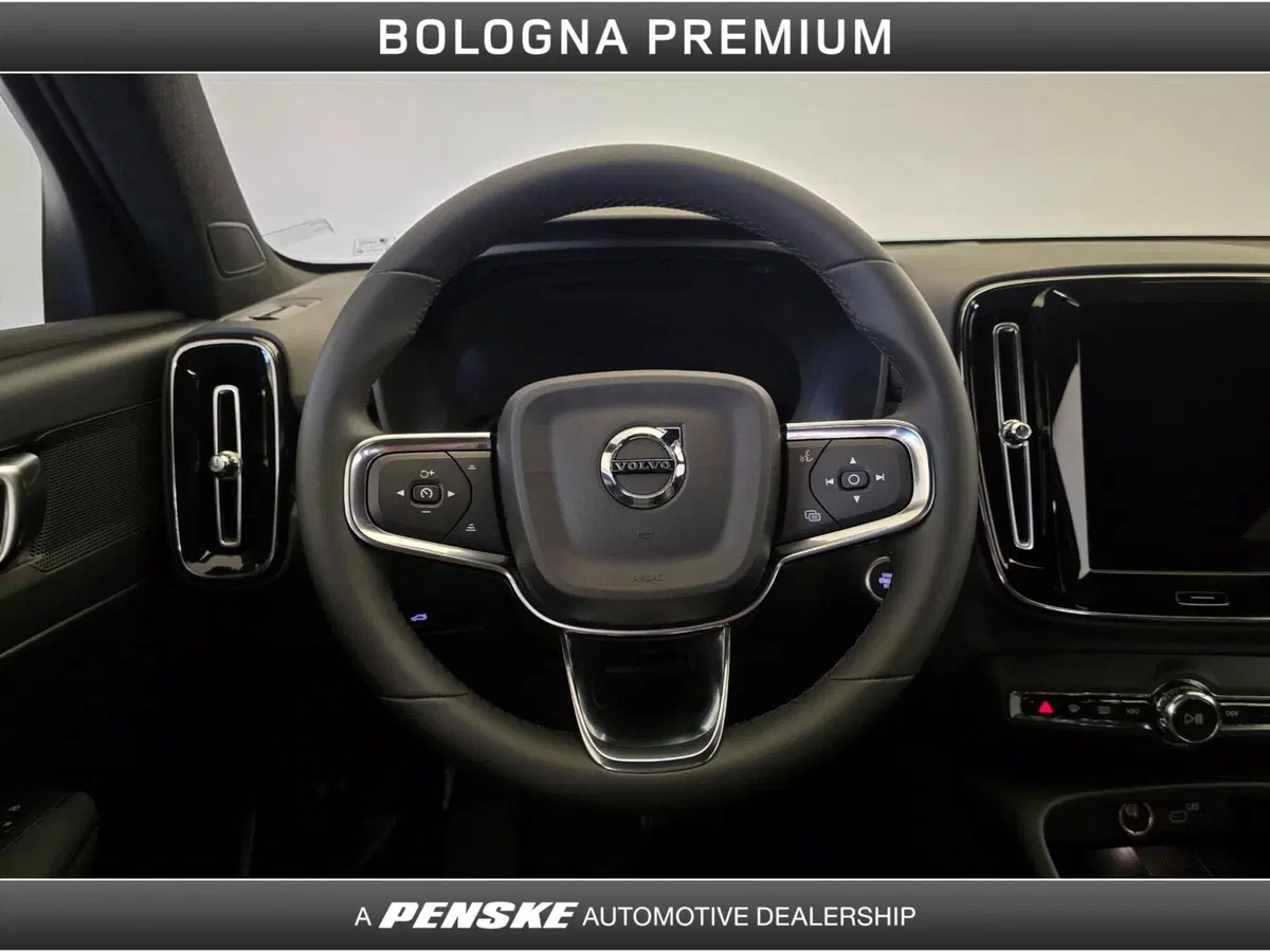 Volvo XC40 usata a Bologna (17)