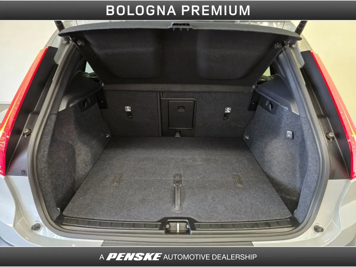 Volvo XC40 usata a Bologna (10)