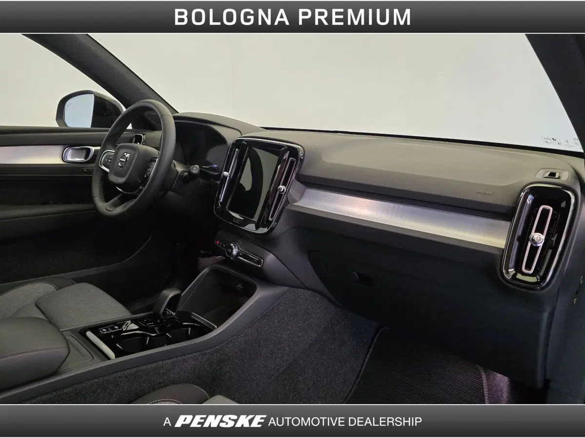 Volvo XC40 usata a Bologna (17)