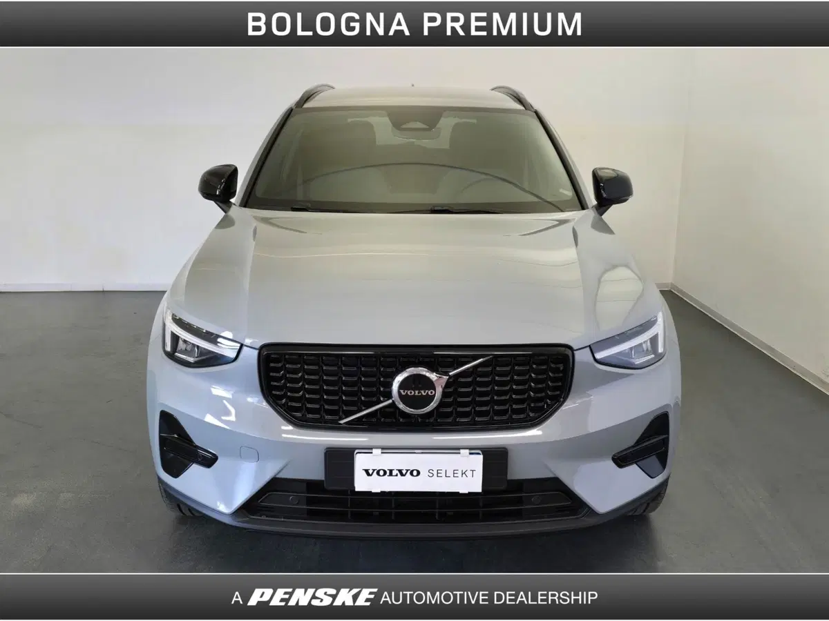 Volvo XC40 usata a Bologna (8)