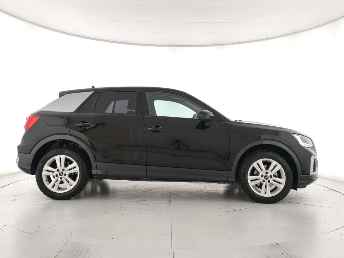Audi Q2 usata a Napoli (3)