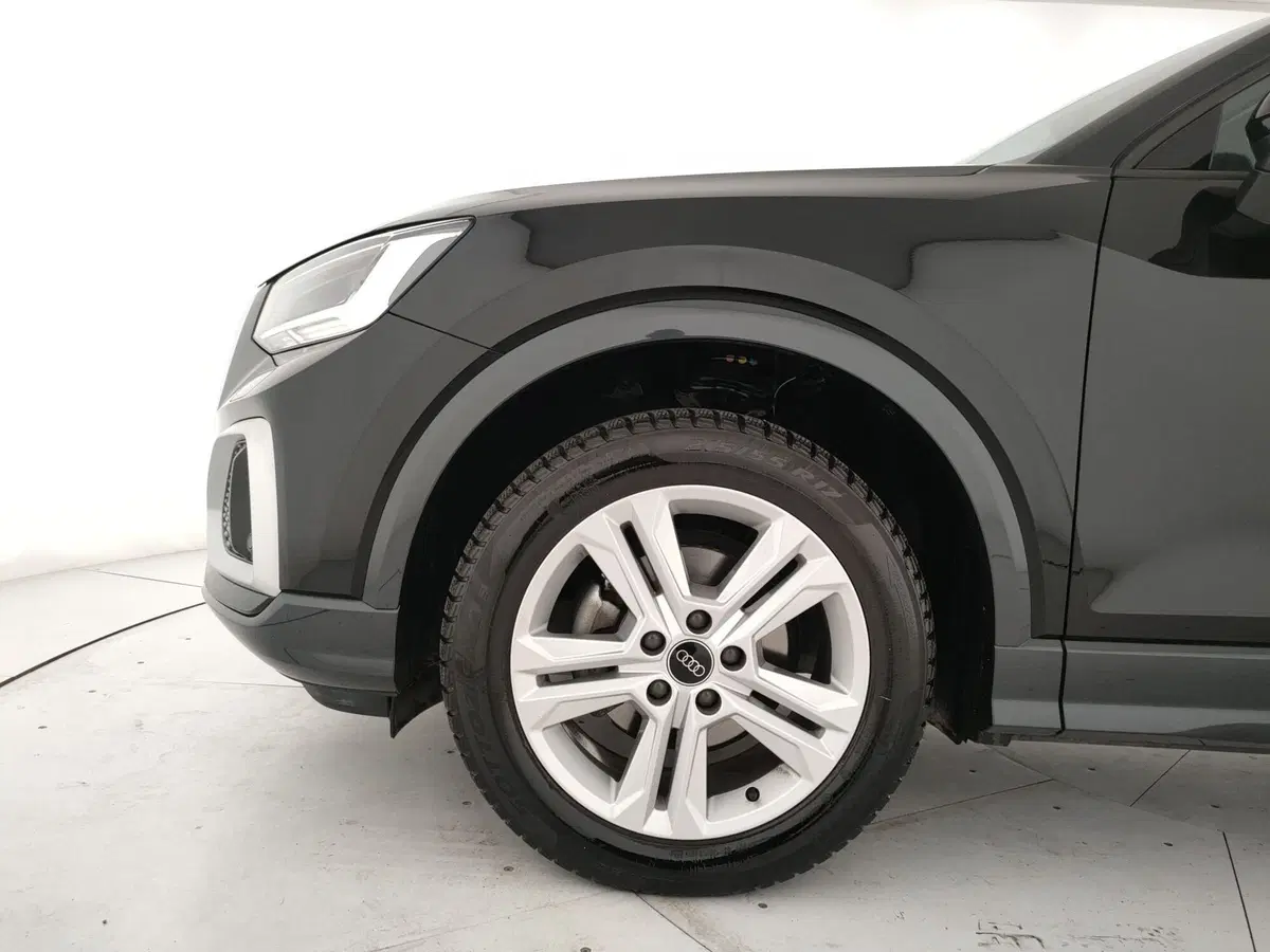 Audi Q2 usata a Napoli (5)