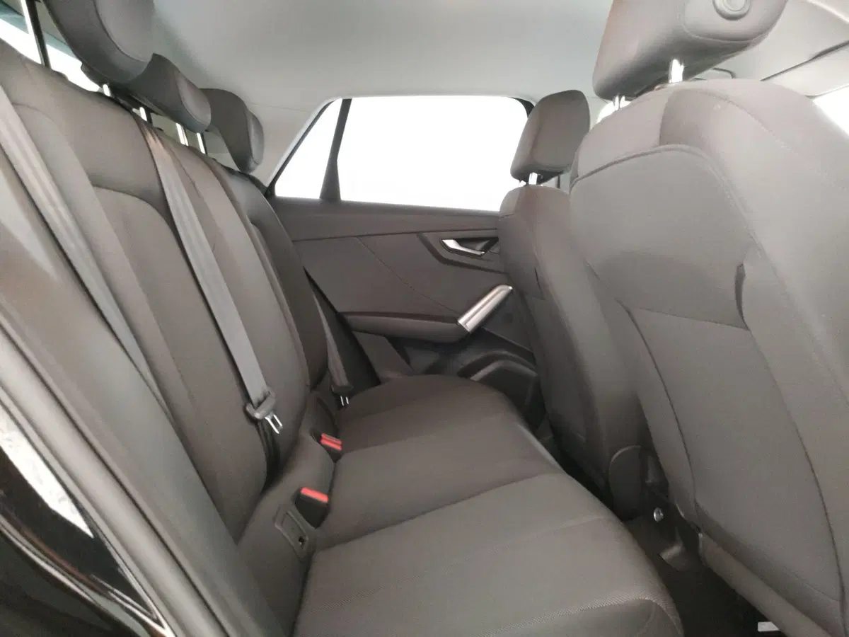 Audi Q2 usata a Napoli (9)