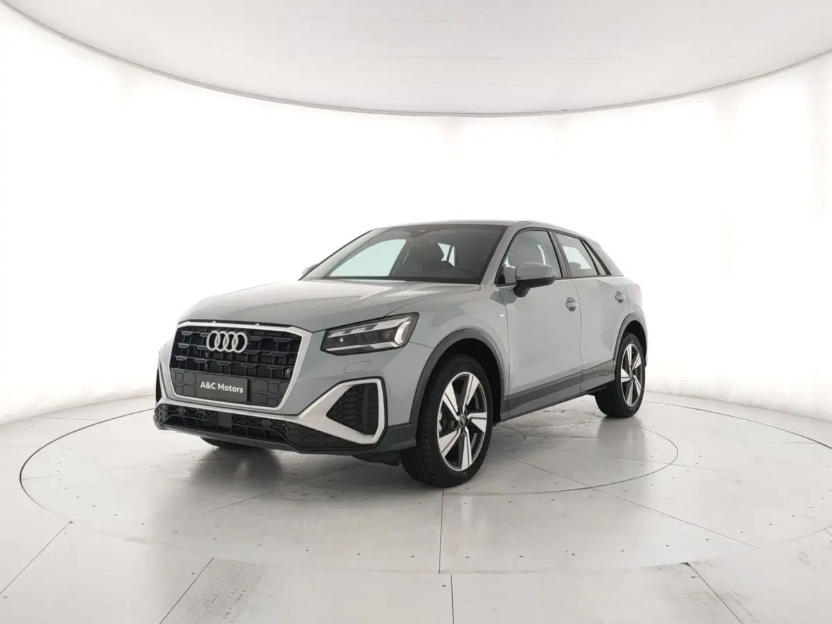 Audi Q2 nuova a Napoli