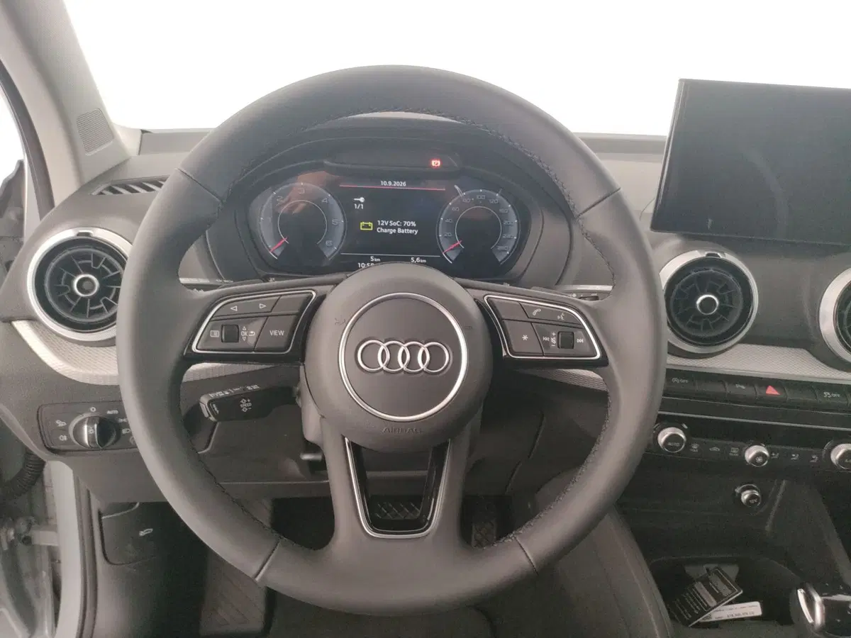 Audi Q2 nuova a Napoli (15)