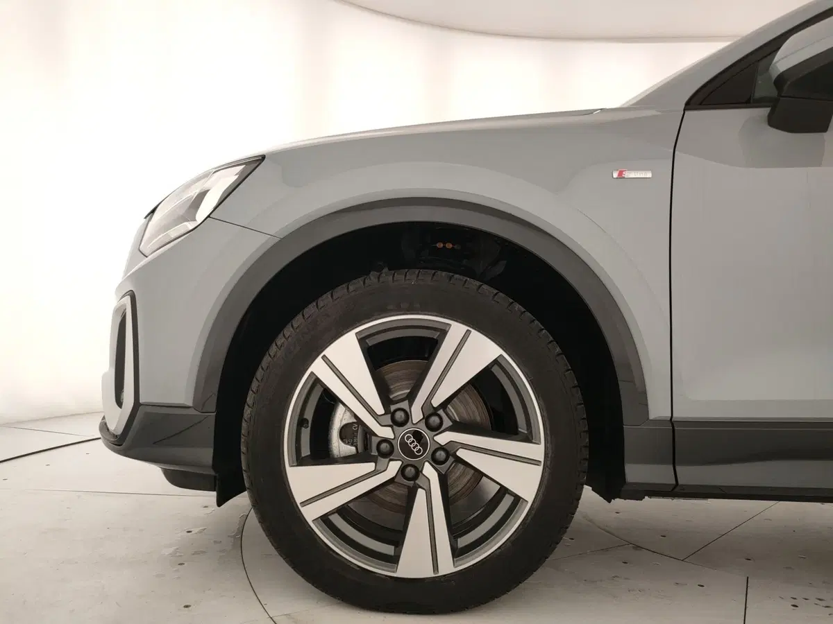 Audi Q2 nuova a Napoli (6)