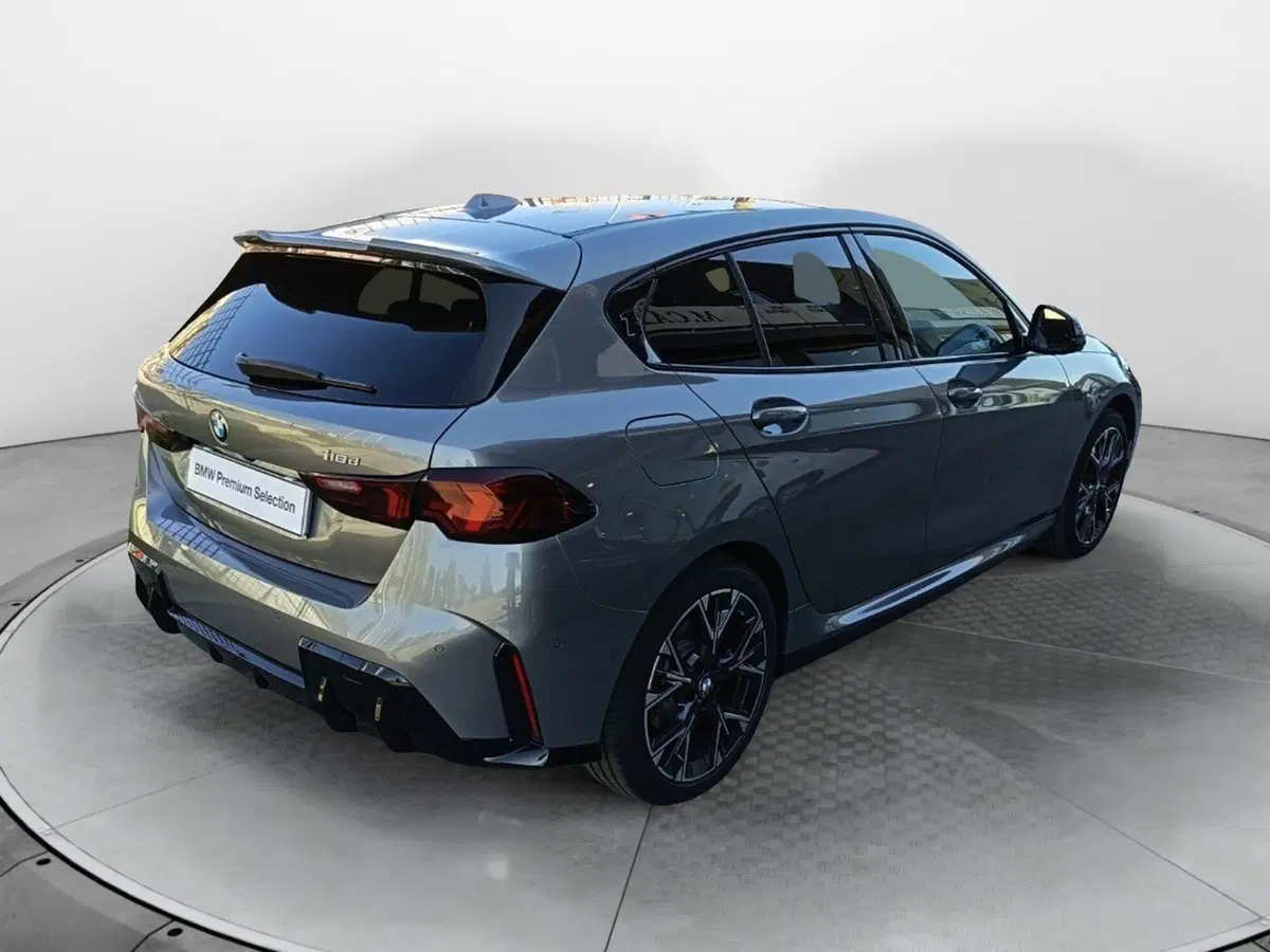 BMW Serie 1 usata a Caserta (14)