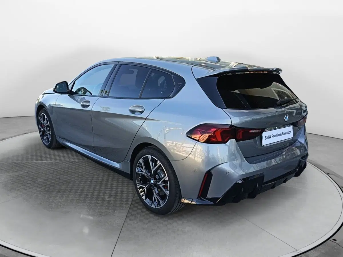 BMW Serie 1 usata a Caserta (17)