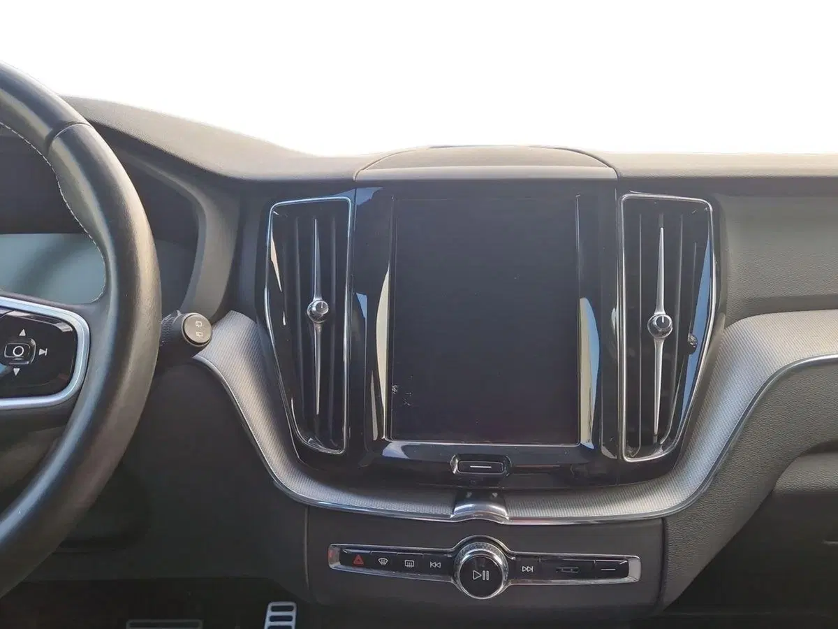 Volvo XC60 usata a Ravenna (13)