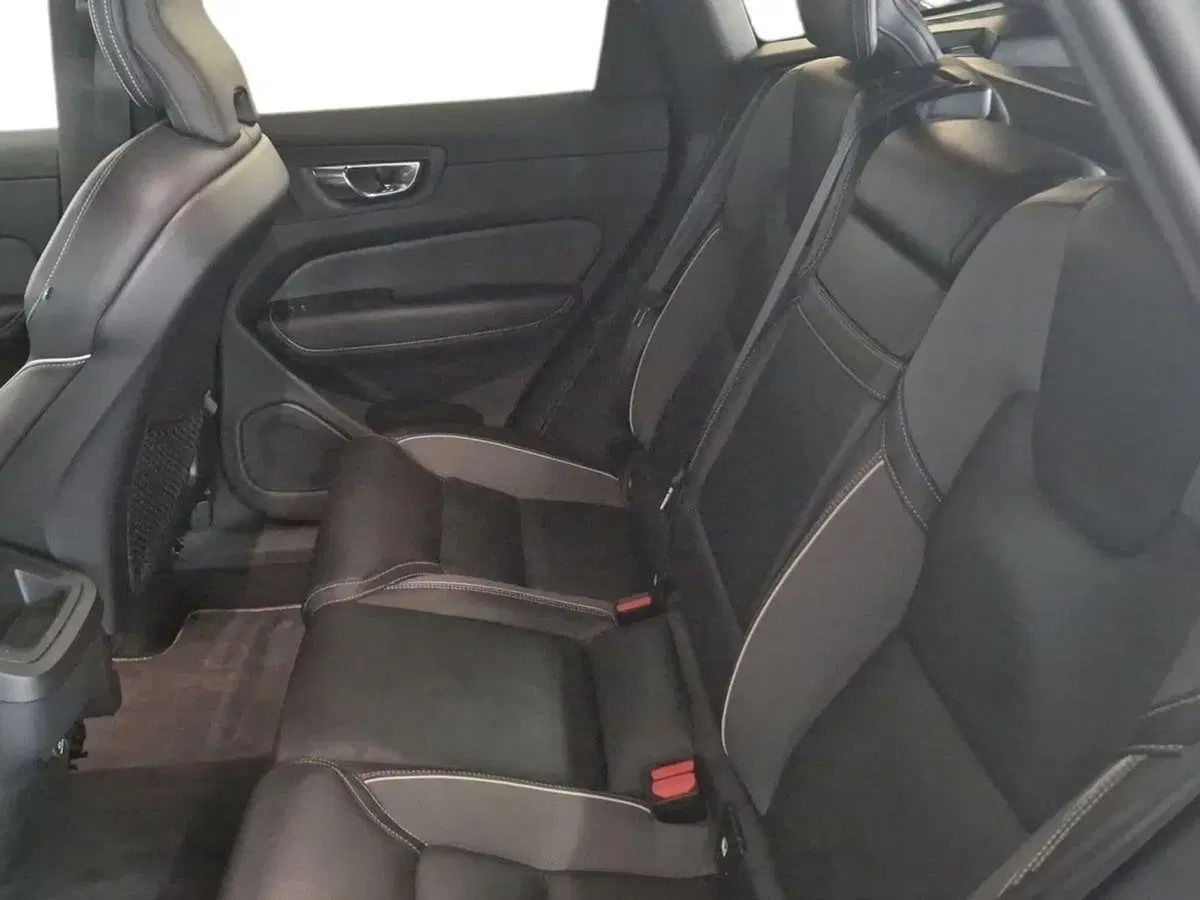 Volvo XC60 usata a Ravenna (7)