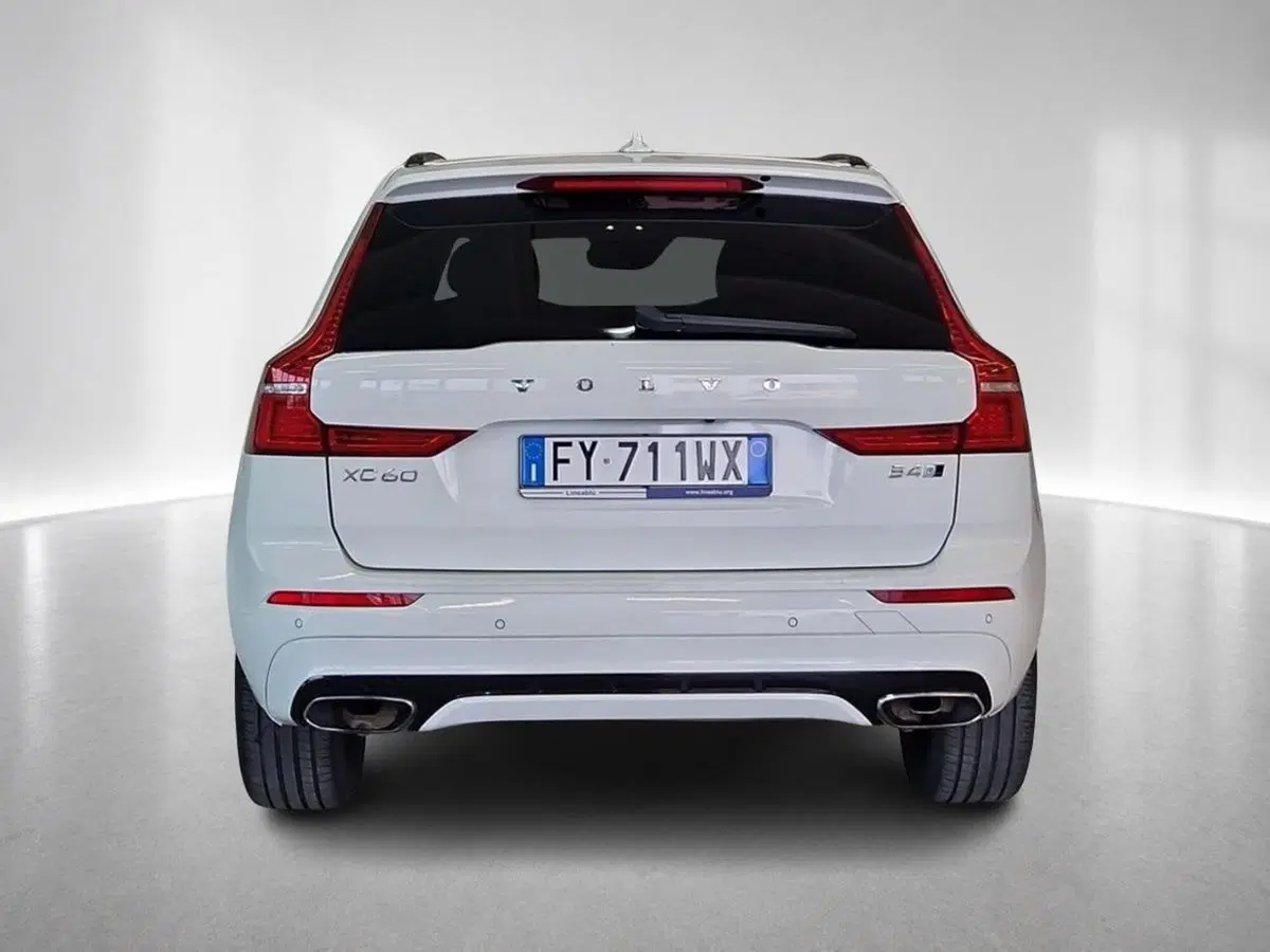 Volvo XC60 usata a Ravenna (8)