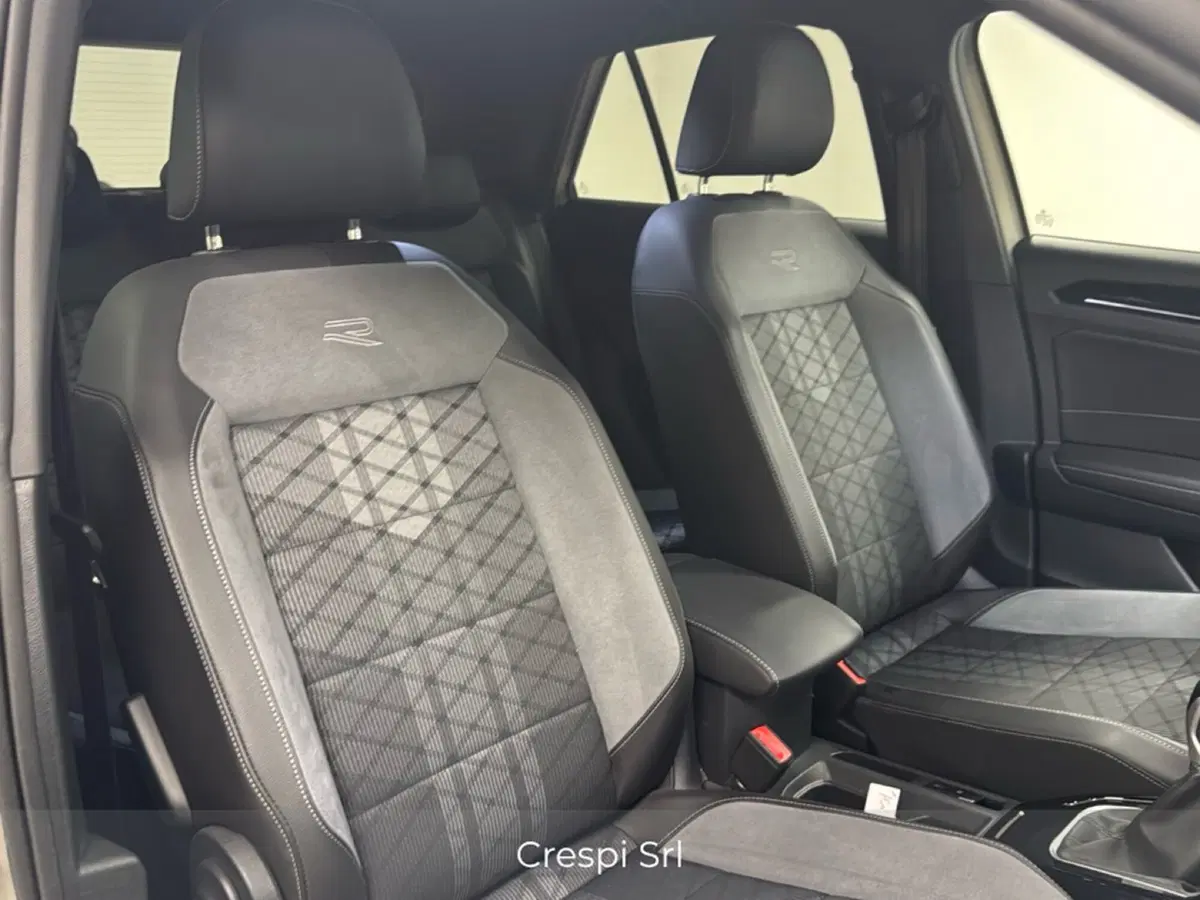 Volkswagen T-Roc usata a Varese (13)