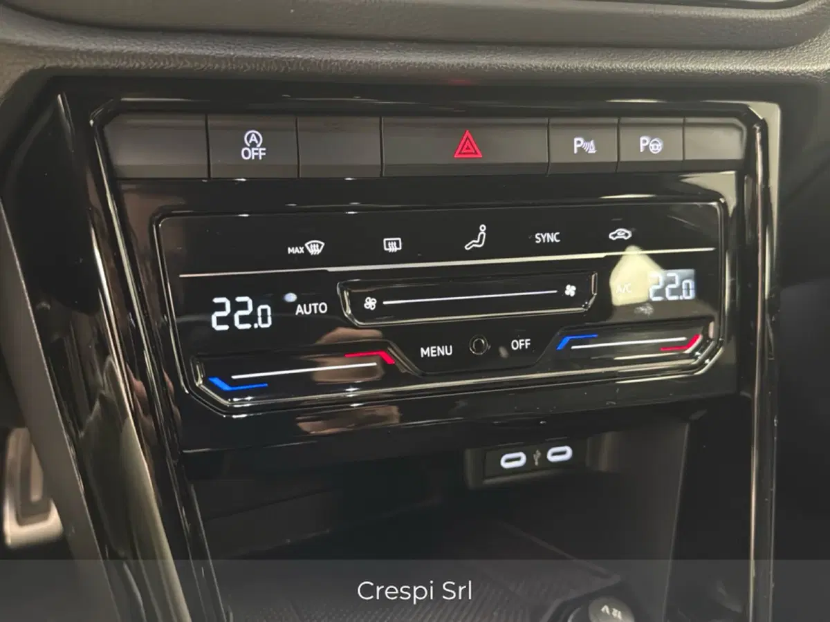 Volkswagen T-Roc usata a Varese (17)