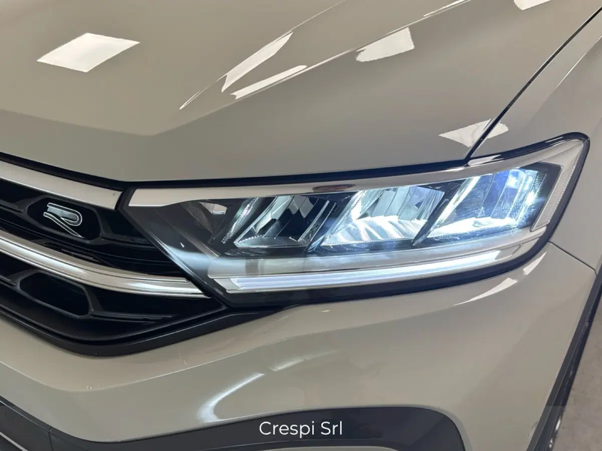 Volkswagen T-Roc usata a Varese (8)