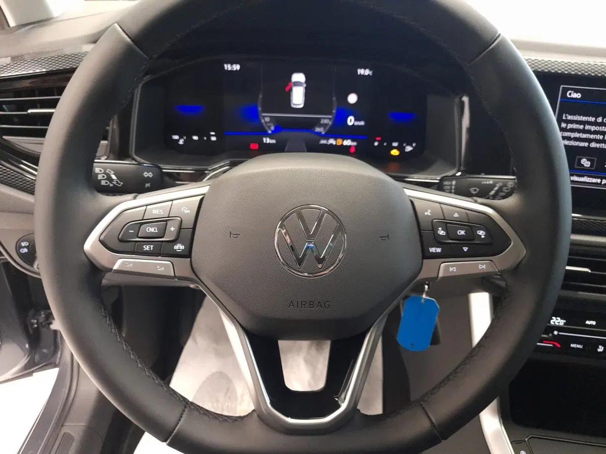 Volkswagen Polo nuova a Bologna (11)