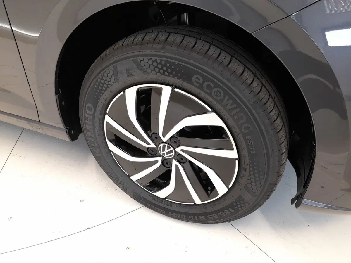 Volkswagen Polo nuova a Bologna (7)