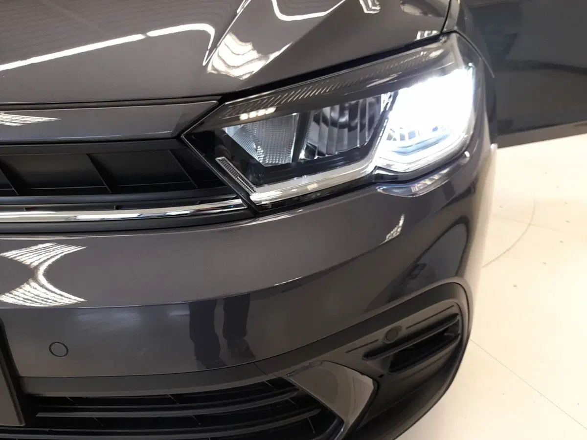 Volkswagen Polo nuova a Bologna (8)