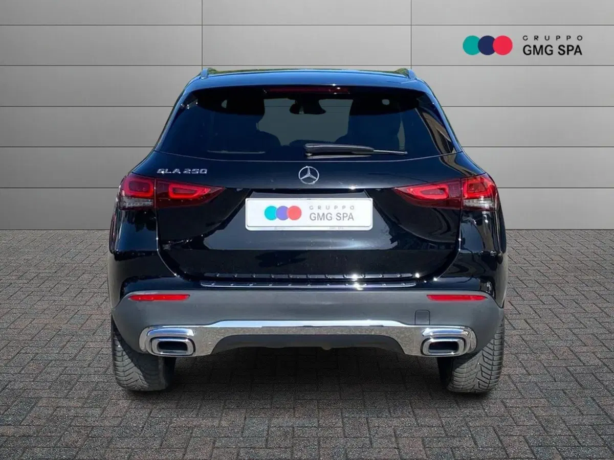 Mercedes-Benz GLA SUV usata a Firenze (4)